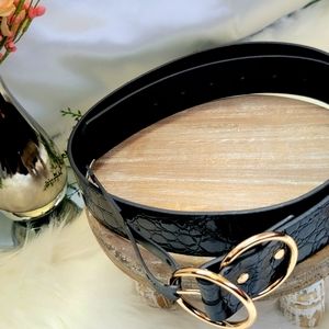 Brand New with tags attached fashion belt